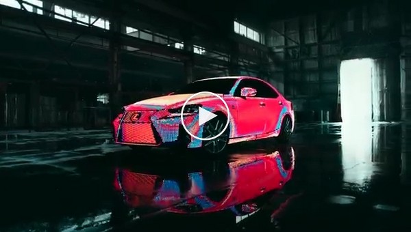 Lexus покрыла машину 42 тысячами управляемых светодиодов для музыкального клипа