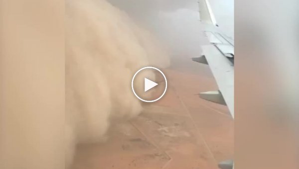 Песчаная буря в небе над Кувейтом