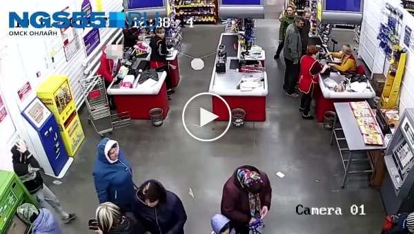 Женщина родила ребенка на кассе в магазине