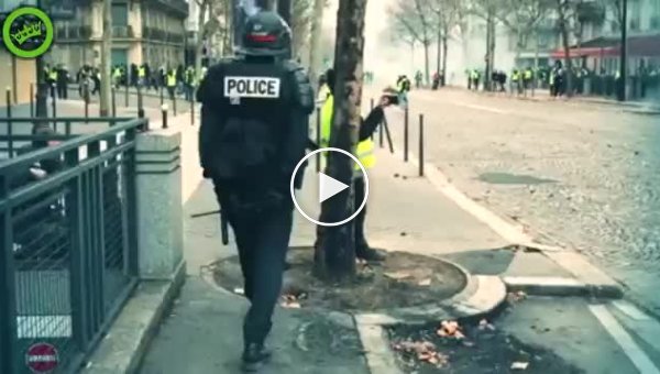 Полиция во Франции как-бы мягко намекает что снимать не стоит