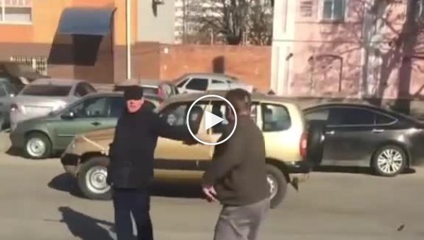 Мушкетеры уже не те. Уличные бои на палках в Ставрополе